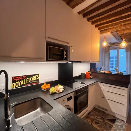 A Saint-paul En Plein Coeur Du Marais 4 Pers Apartment Paris