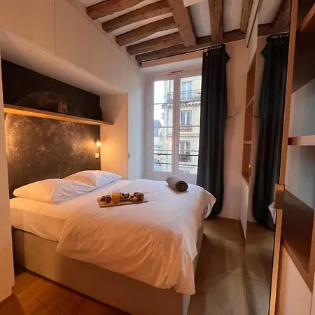 Apartment A Saint-paul En Plein Coeur Du Marais 4 Pers Paris